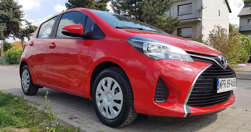 Toyota Yaris cena 39500 przebieg: 34000, rok produkcji 2015 z Proszowice małe 742